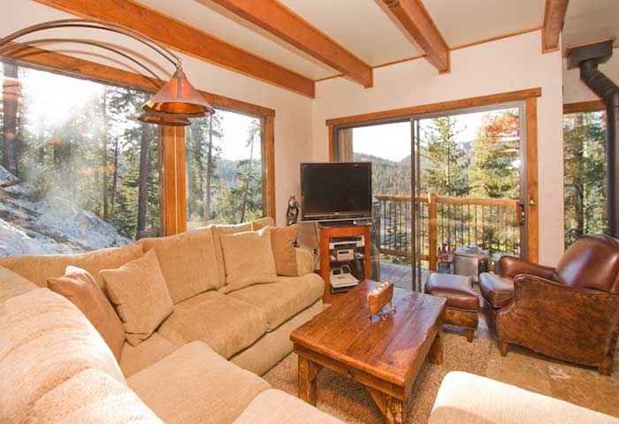 Timber Ridge Condos, #53 Living Room